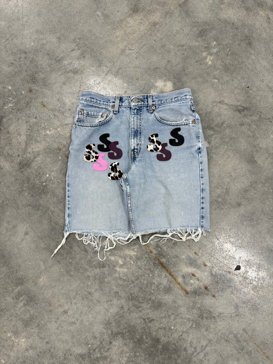 Distressed Denim Short (30 Waist)